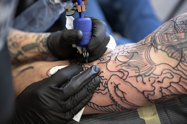 How To Get a Tattoo License: Complete Guide For Artists